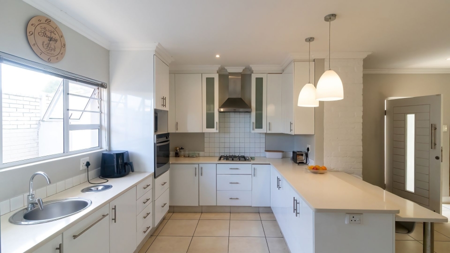 3 Bedroom Property for Sale in Beacon Bay Eastern Cape